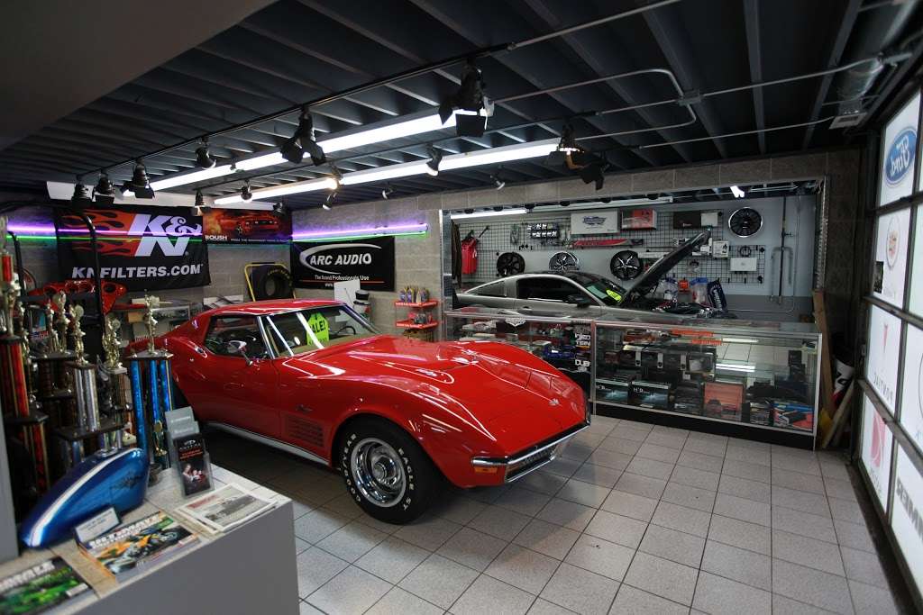 Hollywood Motors Inc | 3637 Woodside Ave, Brookfield, IL 60513 | Phone: (708) 485-9333