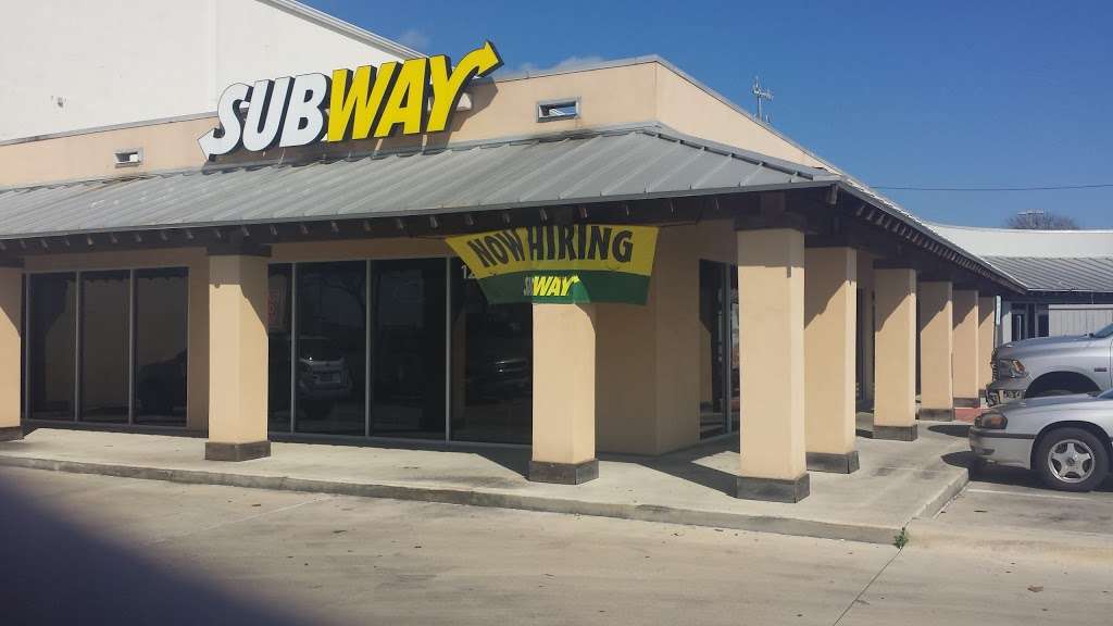 Subway | 12066 Starcrest Dr Suite 600, San Antonio, TX 78247, USA | Phone: (210) 499-4280