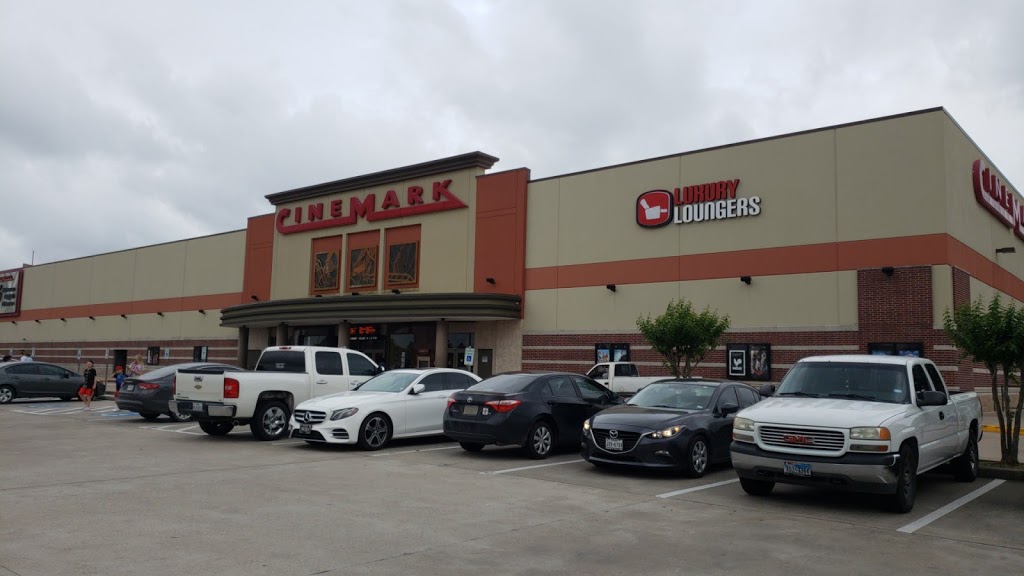 Cinemark at Pearland & XD | 3311 Silverlake Village Dr, Pearland, TX 77581, USA | Phone: (713) 436-9065