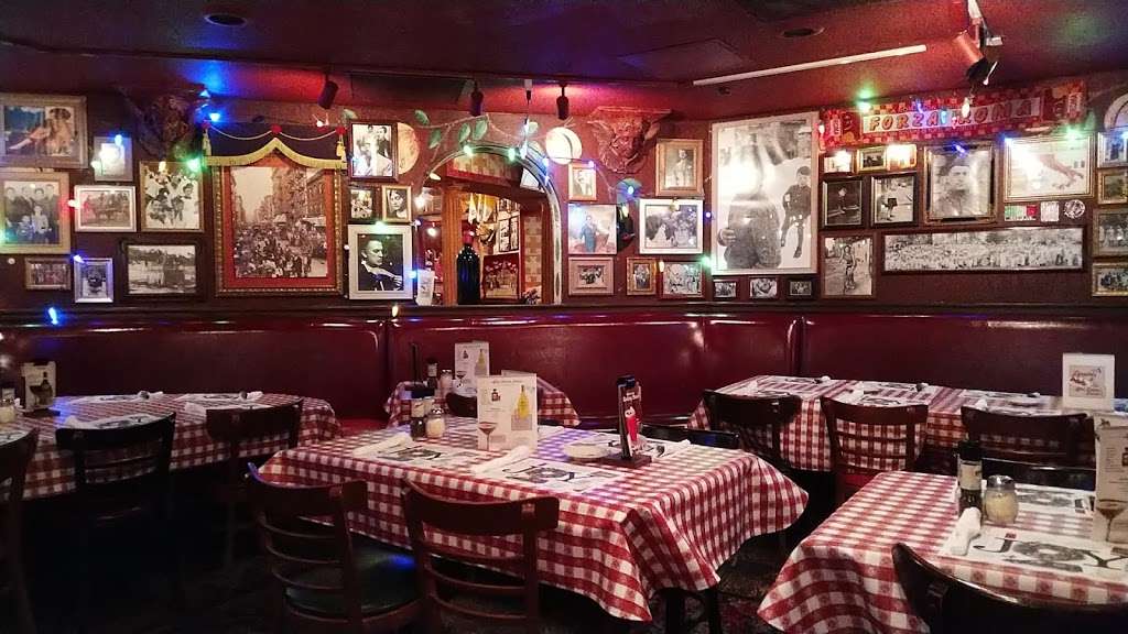 Buca di Beppo Italian Restaurant | 604 N Milwaukee Ave, Wheeling, IL 60090 | Phone: (847) 808-9898