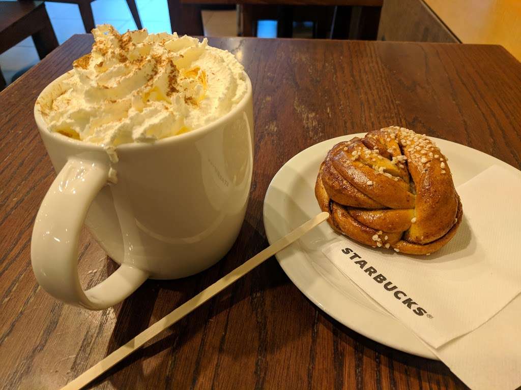 Starbucks Coffee | 11-12 The Green, London W5 5DA, UK | Phone: 020 8567 5733