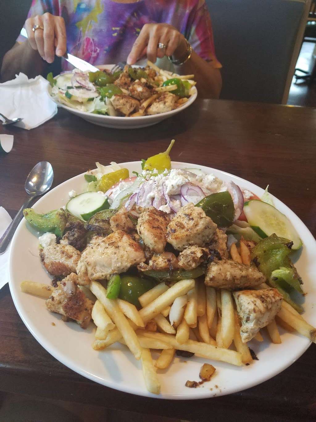 Nikos Restaurant | 948 Broad St, Weymouth, MA 02189, USA | Phone: (781) 335-4423