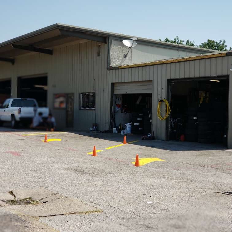 Jack`s tire service | 9244 W Bellfort Blvd, Houston, TX 77031 | Phone: (713) 429-7406