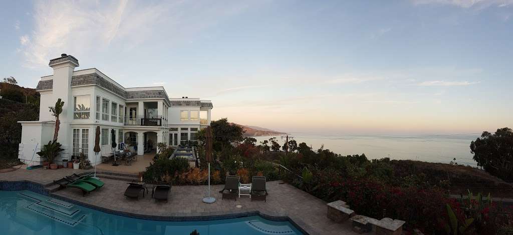 Malibu Vacation Rental | 26657 Latigo Shore Dr, Malibu, CA 90265, USA | Phone: (310) 210-7156