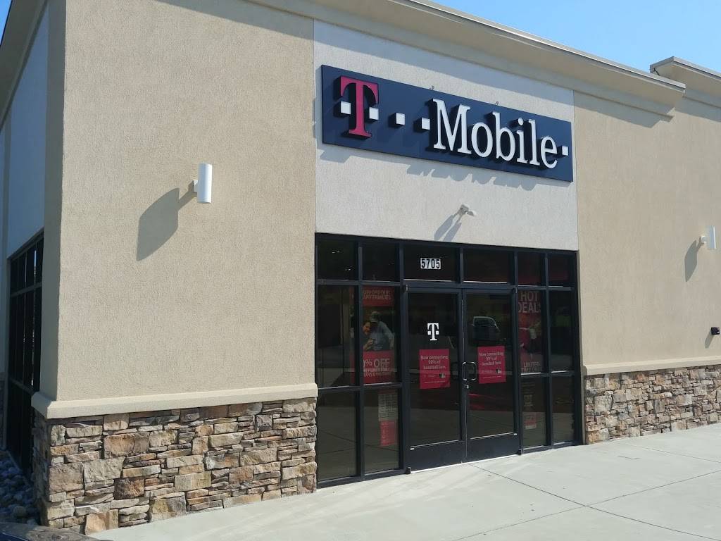 T-Mobile | 5705 University Pkwy, Winston-Salem, NC 27105, USA | Phone: (336) 793-9002