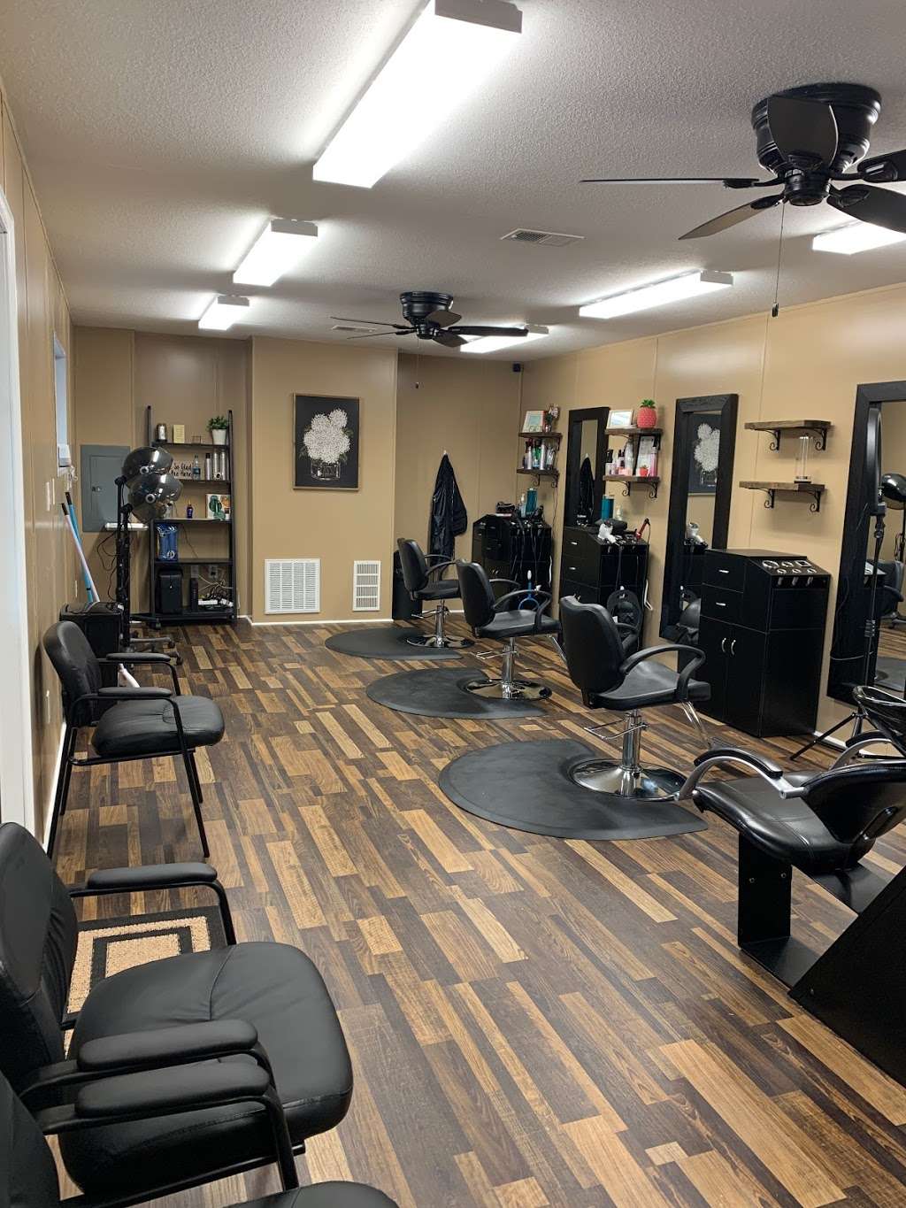 The Hair Station | 1720 N Main St, China Grove, NC 28023, USA | Phone: (704) 239-8129