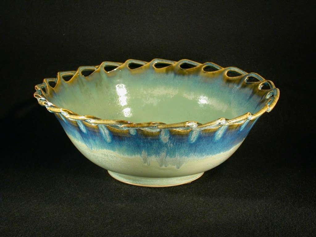 Joyce Inderbitzin Pottery | 19 W Bridge St, New Hope, PA 18938, USA | Phone: (215) 493-5689