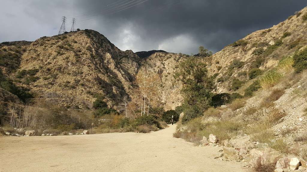 Eaton Canyon Trail Head | 1999 Veranada Ave, Pasadena, CA 91107, USA | Phone: (626) 398-5420