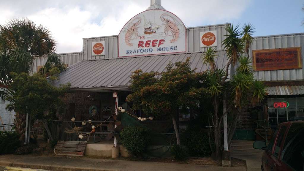 The Reef Seafood House | 1301 31st 1/2 St N, Texas City, TX 77590 | Phone: (409) 945-6151