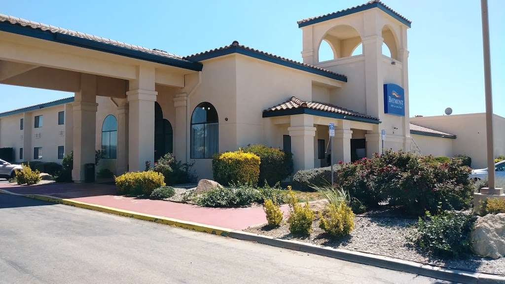 Baymont by Wyndham Tehachapi | 500 Steuber Rd, Tehachapi, CA 93561, USA | Phone: (661) 823-8000