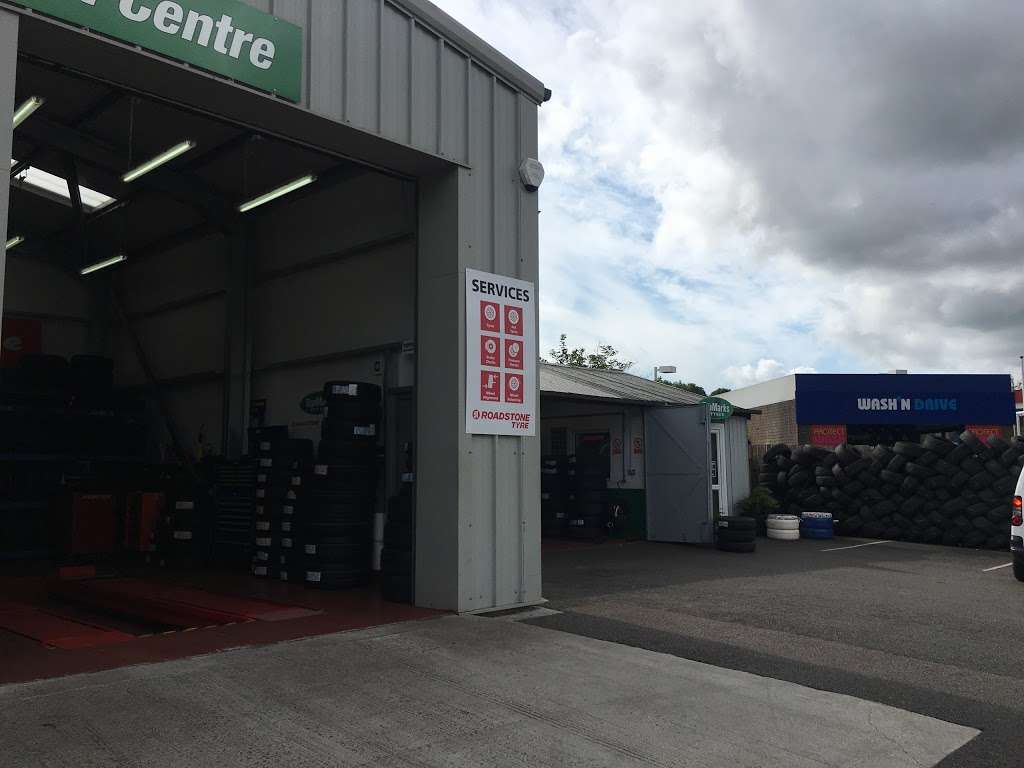 Topmarks Tyres | 75 Brighton Rd, Hooley, Coulsdon CR5 3EG, UK | Phone: 01737 557122