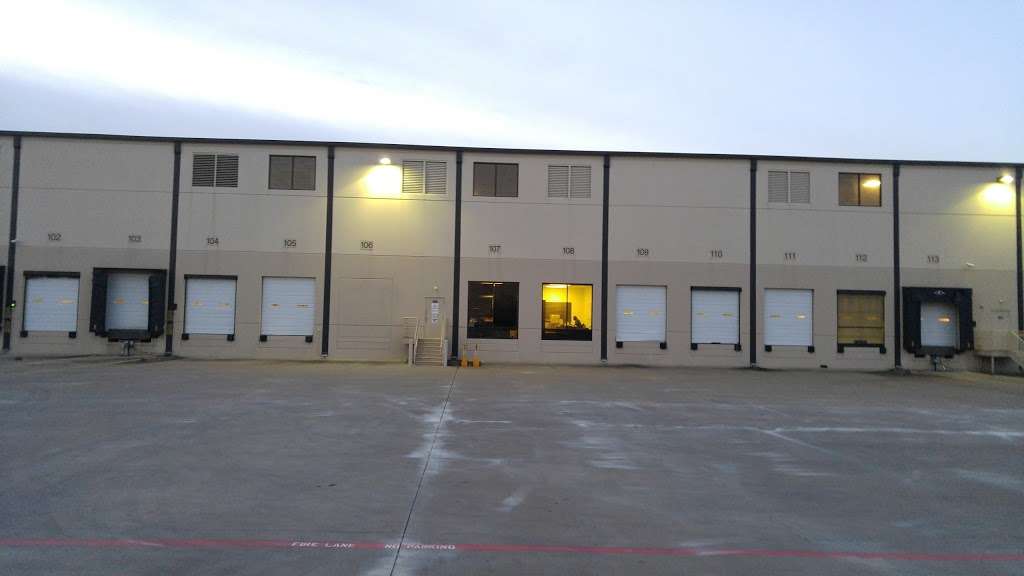 Cintas the Uniform People | 1221 E Centre Park Blvd #100, DeSoto, TX 75115, USA | Phone: (972) 228-7810