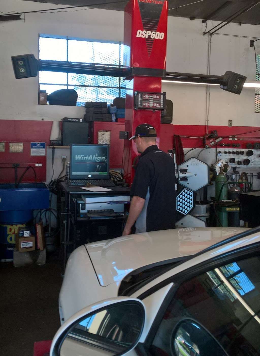 Don Freely Auto Clinic | 6210 Marty Ln, Overland Park, KS 66202 | Phone: (913) 432-1080