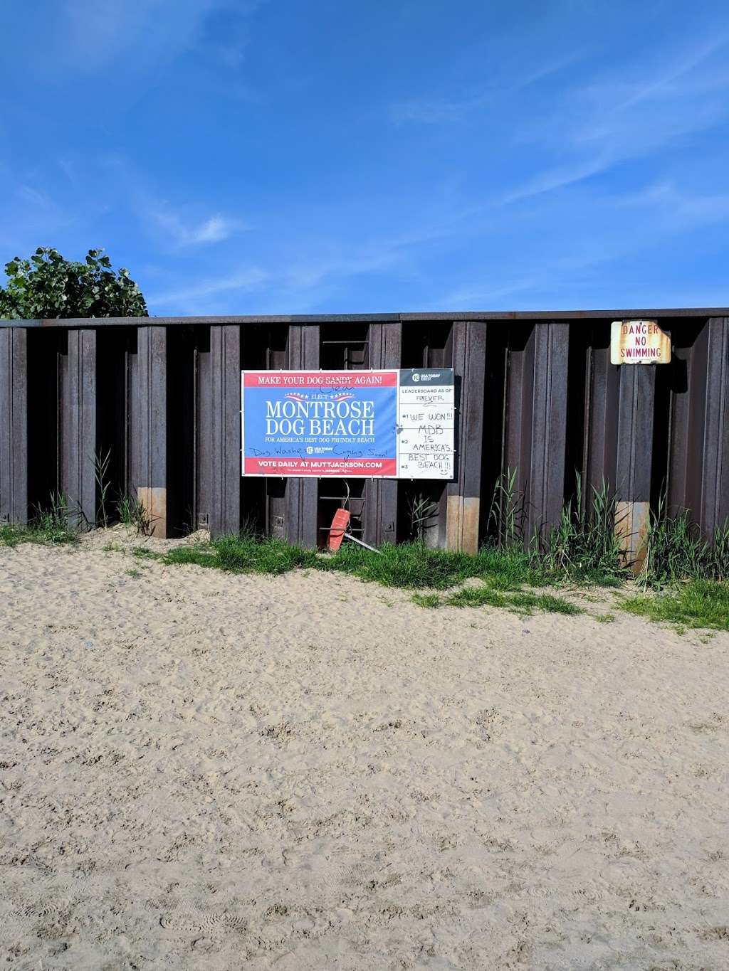 Montrose Dog Beach - Dog Friendly Area | W Lawrence Ave, Chicago, IL 60640 | Phone: (773) 295-6354