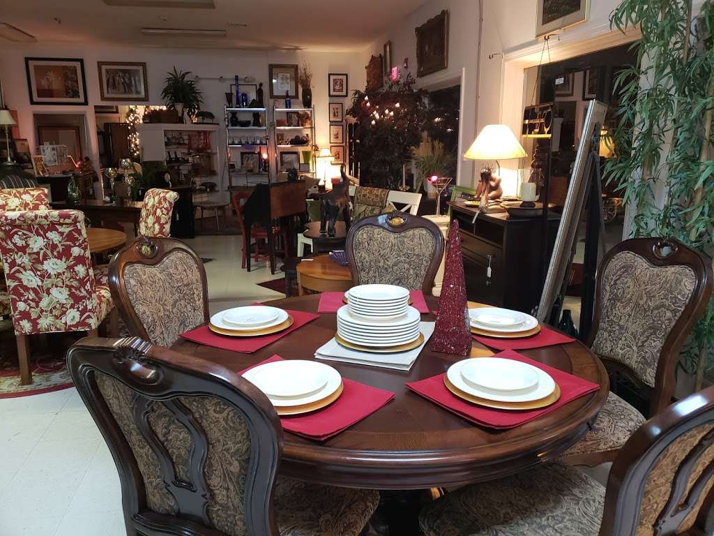Amherst Furniture & Consignment | 2 Pauls Way, Amherst, NH 03031, USA | Phone: (603) 913-9748
