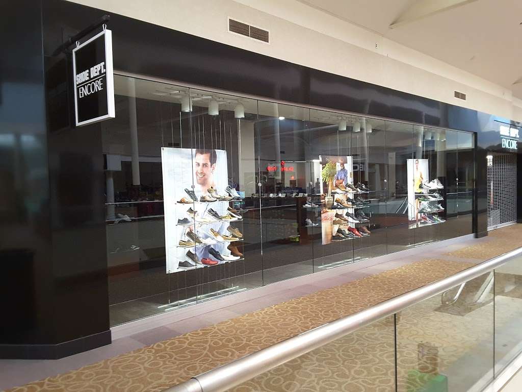 rolling oaks mall shoe stores