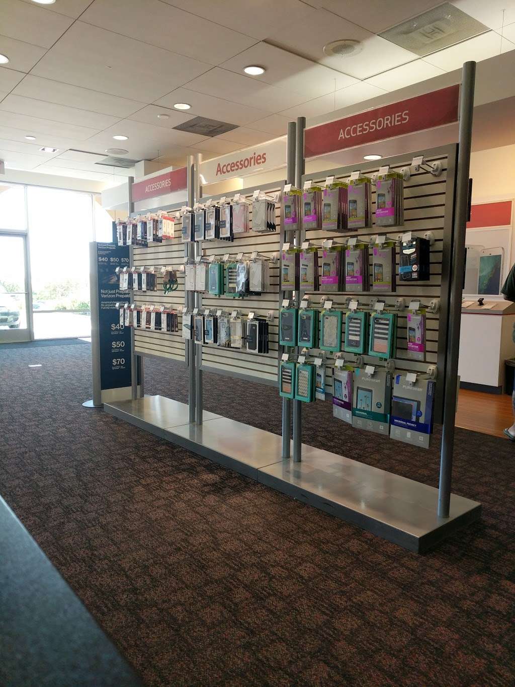 Verizon Authorized Retailer – Victra | 15258 Summit Ave #200, Fontana, CA 92336, USA | Phone: (909) 899-8444