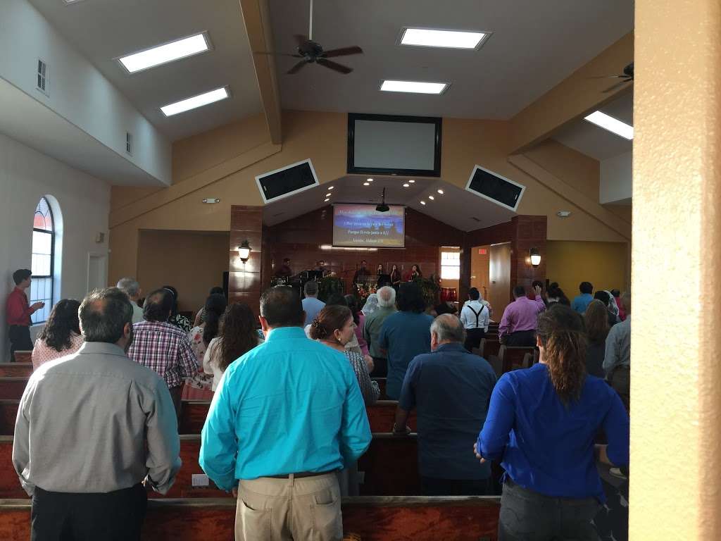 Iglesia De Restauracion La Senda Antigua | 12281 Pierce St, Pacoima, CA 91331, USA | Phone: (818) 897-5369