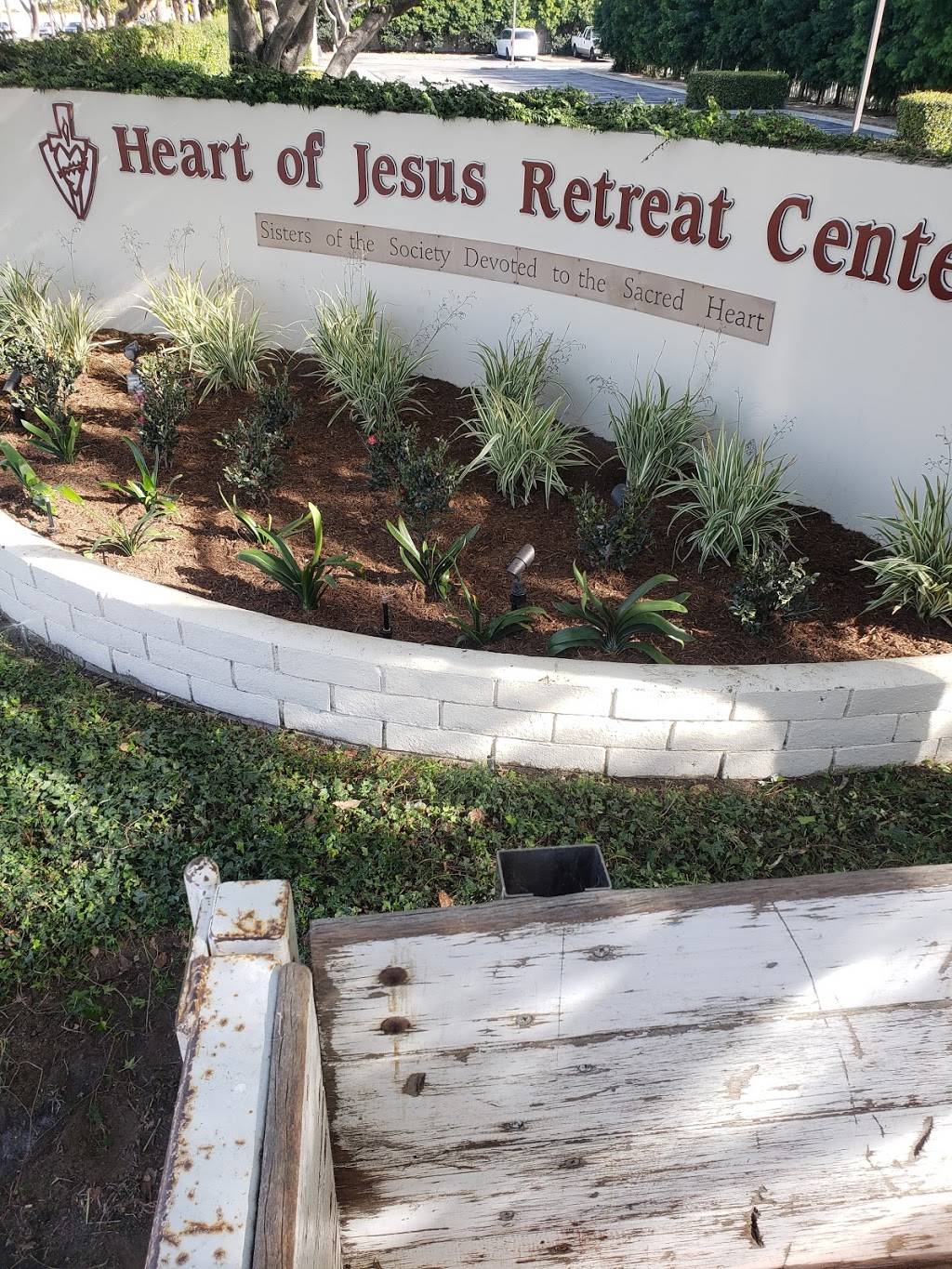 Heart of Jesus Retreat Center | 2927 S Greenville St, Santa Ana, CA 92704, USA | Phone: (714) 557-4538