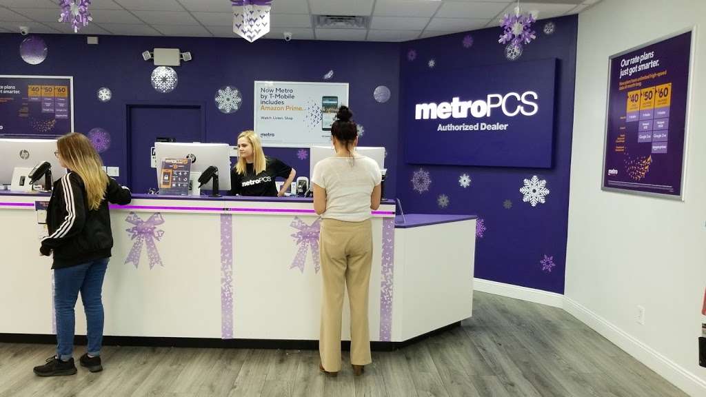 Metro by T-Mobile | 2508 S Hopkins Ave, Titusville, FL 32780, USA | Phone: (321) 607-3738