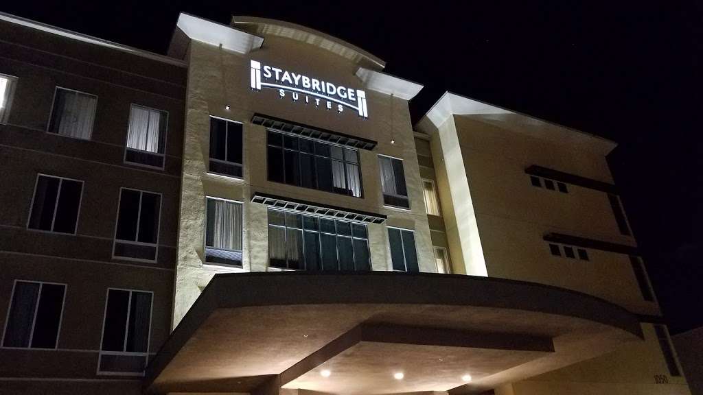 Staybridge Suites Anaheim At The Park | 1050 W Ball Rd, Anaheim, CA 92802, USA | Phone: (714) 860-4660