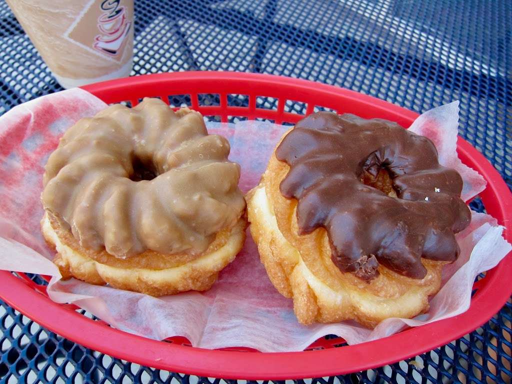 Aliso Coffee & Donut House | 27782 Aliso Creek Rd # B, Aliso Viejo, CA 92656, USA | Phone: (949) 362-0831