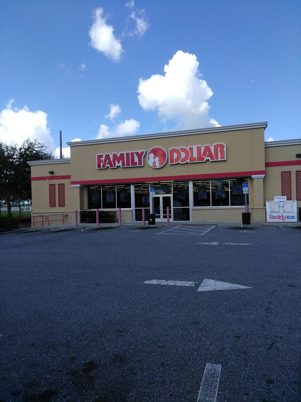 Family Dollar | 111 E Kennedy Blvd, Eatonville, FL 32751, USA | Phone: (407) 622-1877