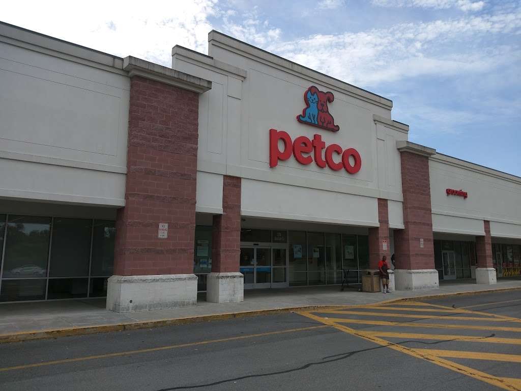 Petco | 2580 S Pleasant Valley Rd, Winchester, VA 22601, USA | Phone: (540) 773-6003