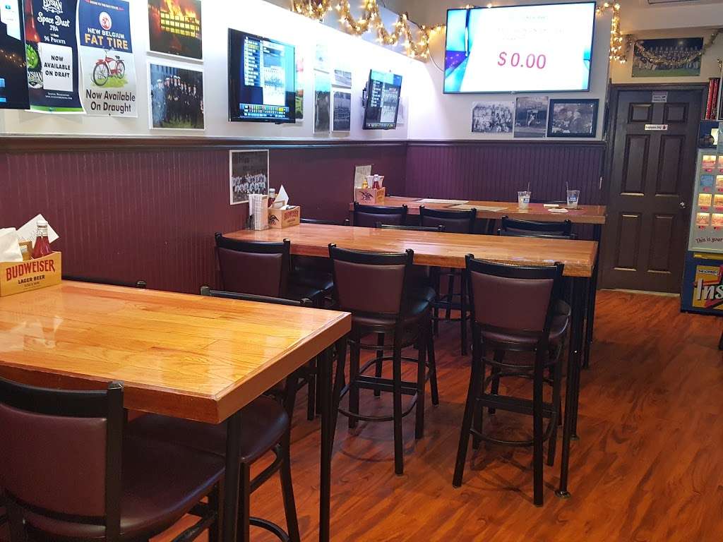 Tonys Pub & Grill | 196 Franklin St, Lynn, MA 01904 | Phone: (781) 599-5522