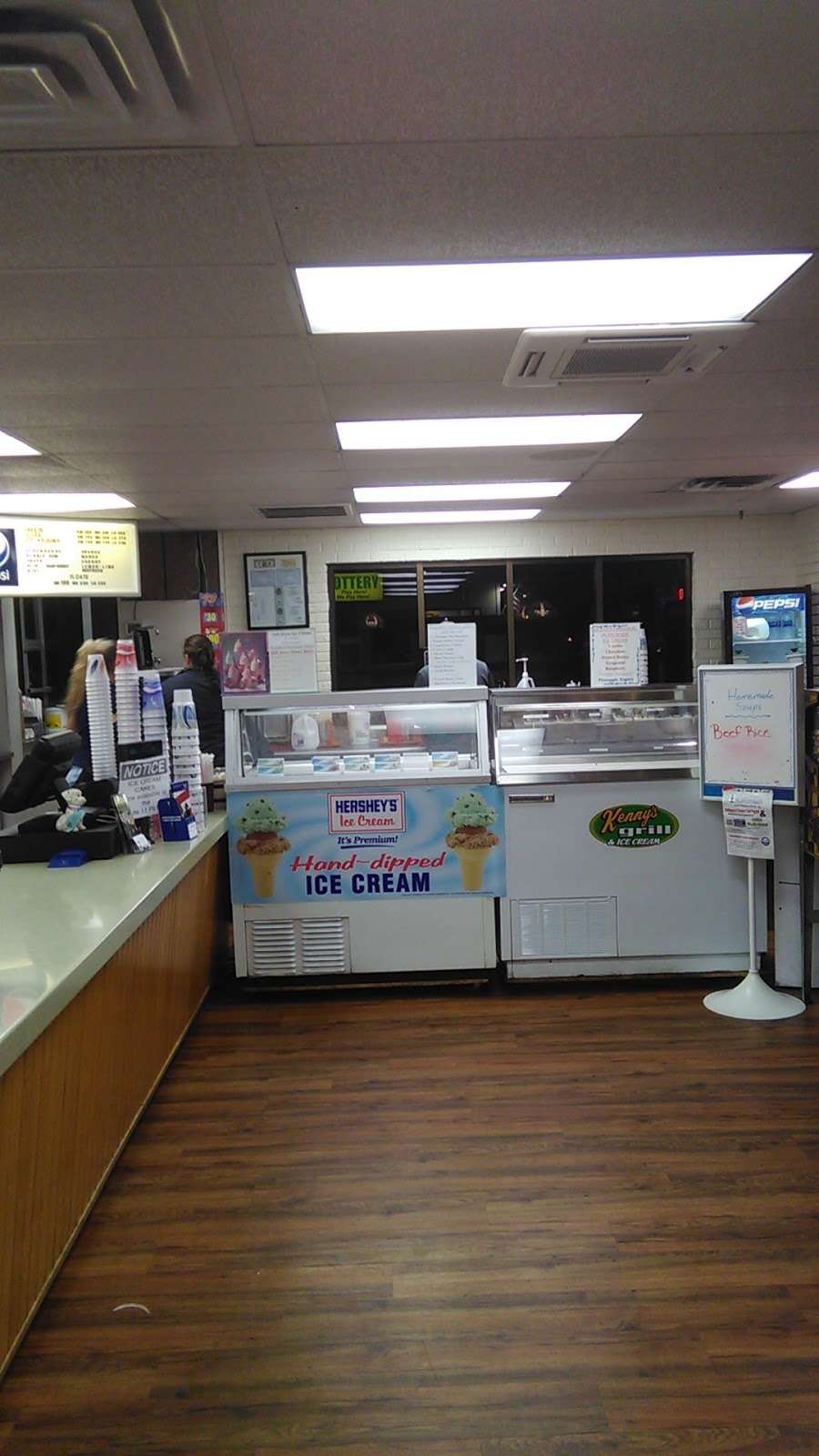 Kennys Grill & Ice Cream | 2342 Philadelphia Ave #8933, Chambersburg, PA 17201, USA | Phone: (717) 264-8351