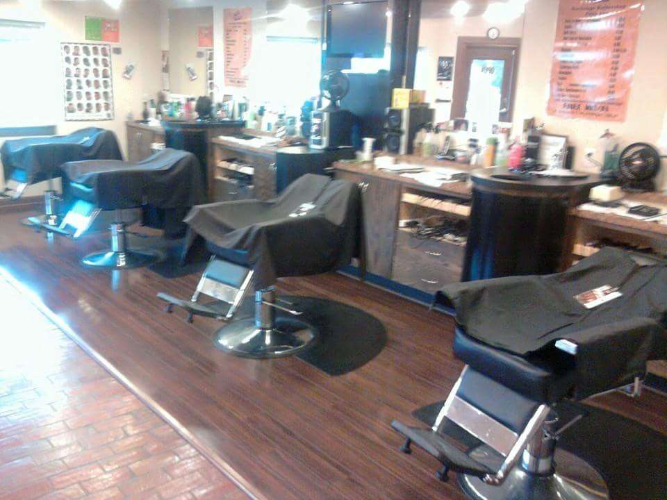 Backstage Barber Shop | 8261 State Ave, Kansas City, KS 66112, USA | Phone: (913) 328-0099