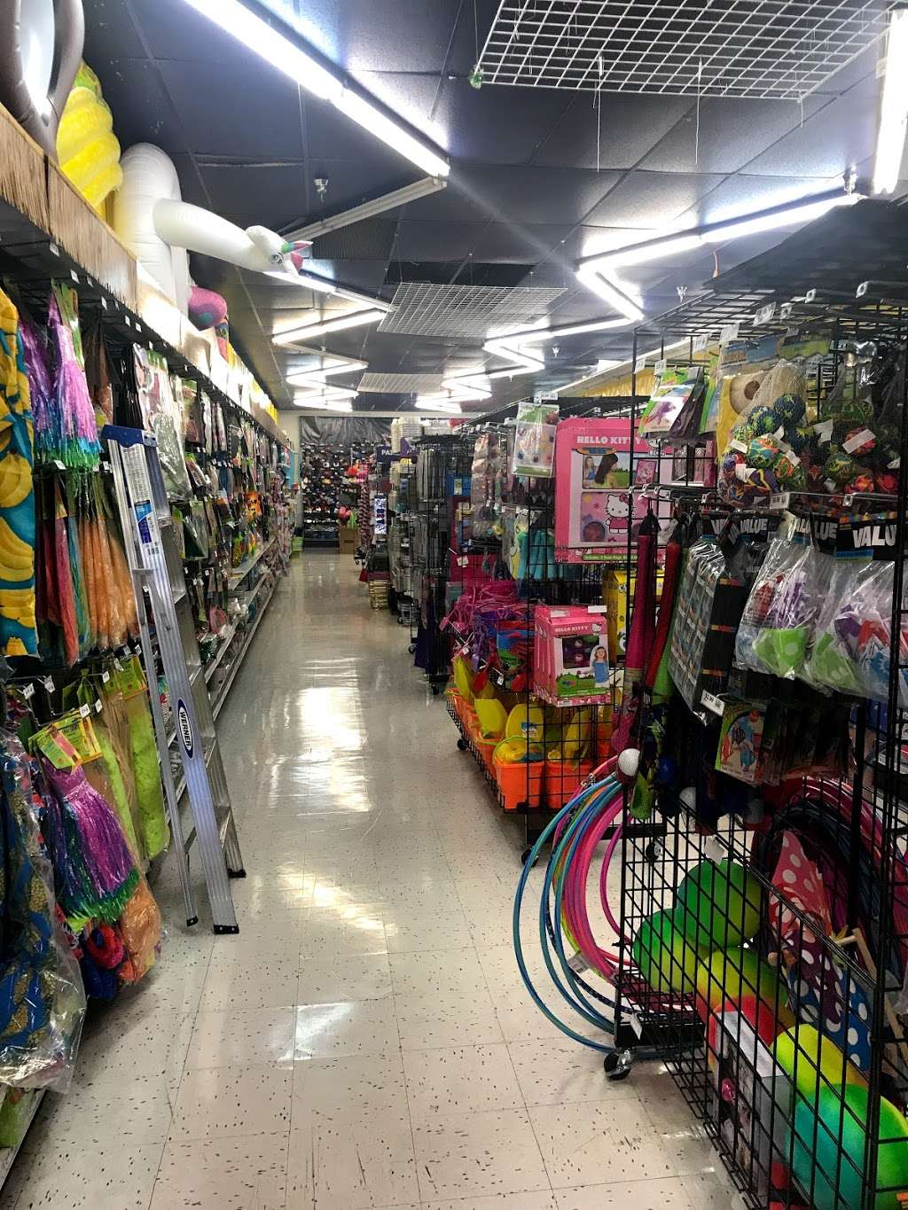 Party City | 1448 Kooser Rd, San Jose, CA 95118, USA | Phone: (408) 264-3400