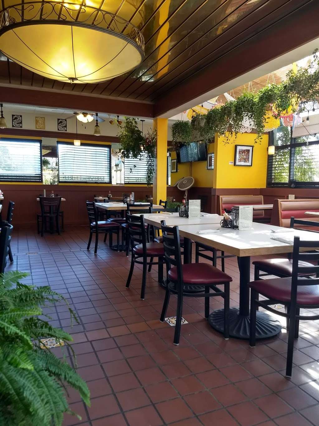 La Plaza | Mexican Restaurant | 2930 Santa Rosa Ave, Santa Rosa, CA 95407, USA | Phone: (707) 578-1551