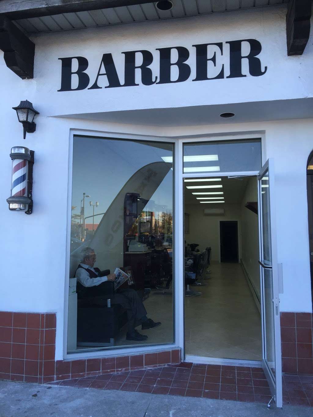 Oceanview Barber Shop | 58 E Park Ave, Long Beach, NY 11561, USA | Phone: (516) 889-8311