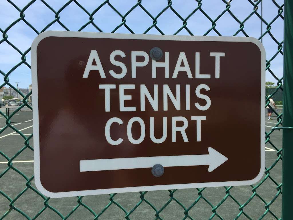 Dealy Field Tennis Courts | 6108 Central Ave, Sea Isle City, NJ 08243, USA | Phone: (609) 263-0009