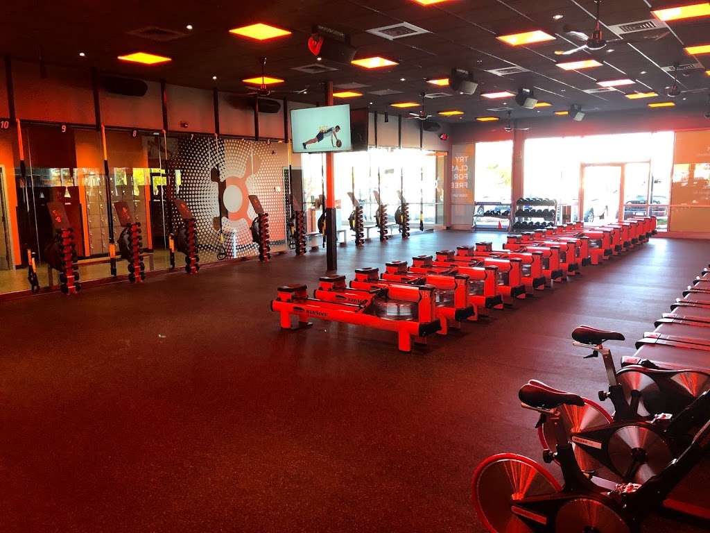 Orangetheory Fitness Southlands Gym | 24300 E Smoky Hill Rd Suite 134, Aurora, CO 80016, USA | Phone: (720) 791-3003