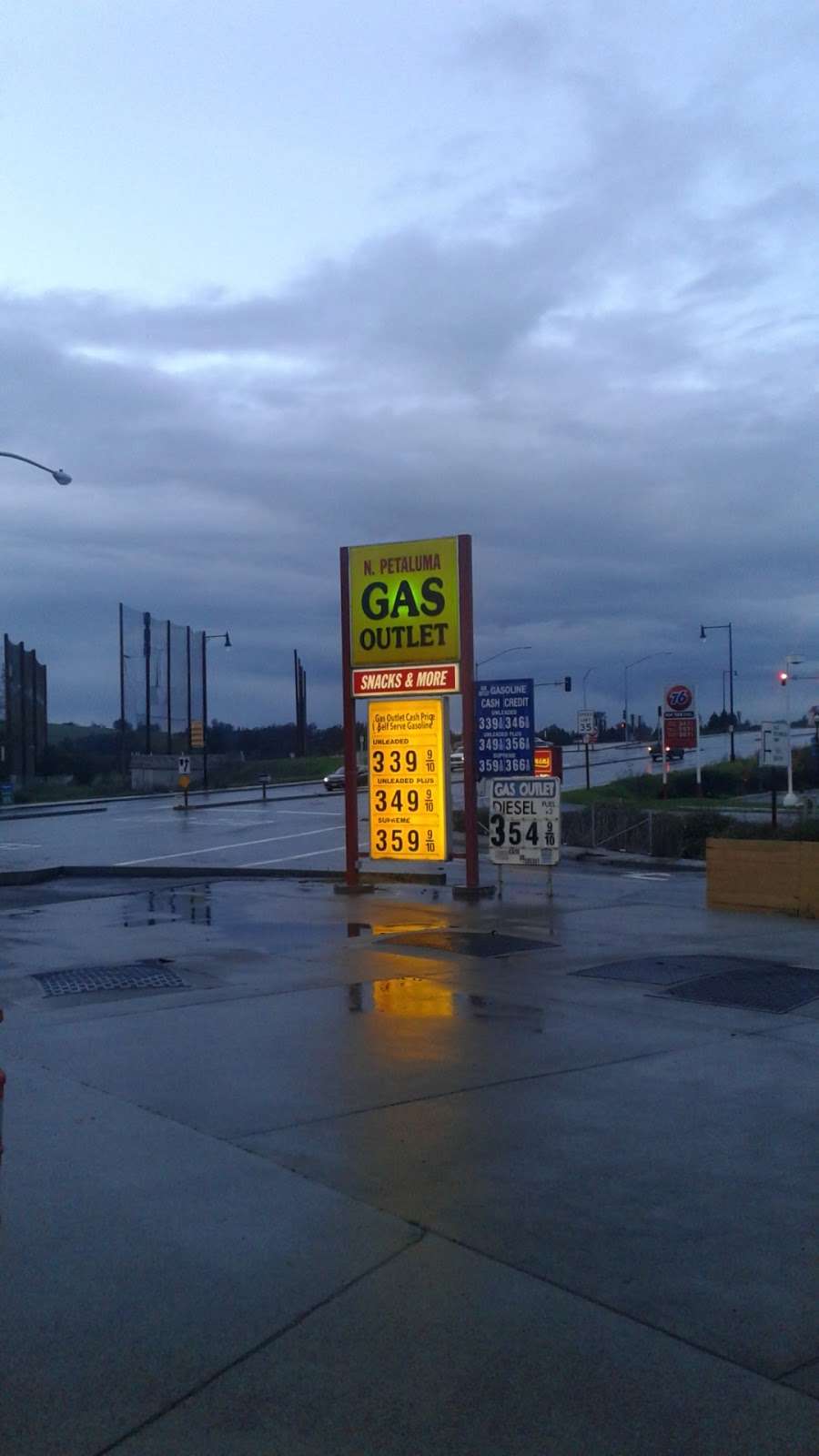 North Petaluma Gas Outlet | 4990 Petaluma Blvd N, Petaluma, CA 94952, USA | Phone: (707) 778-1271