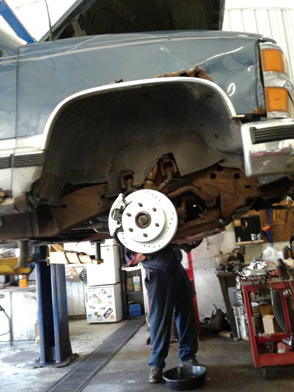 Alcaraz Auto Repair | 937 Smith Ave S, West St Paul, MN 55118, USA | Phone: (612) 481-6956