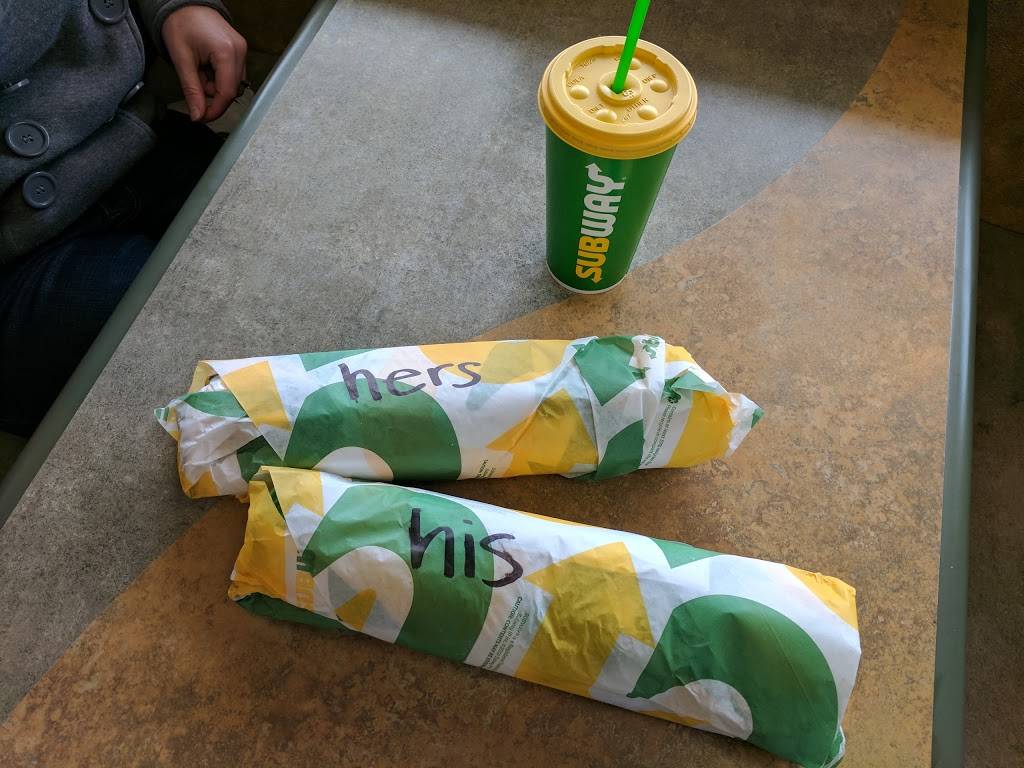 Subway | 6555 Cahill Ave E, Inver Grove Heights, MN 55076, USA | Phone: (651) 552-1512