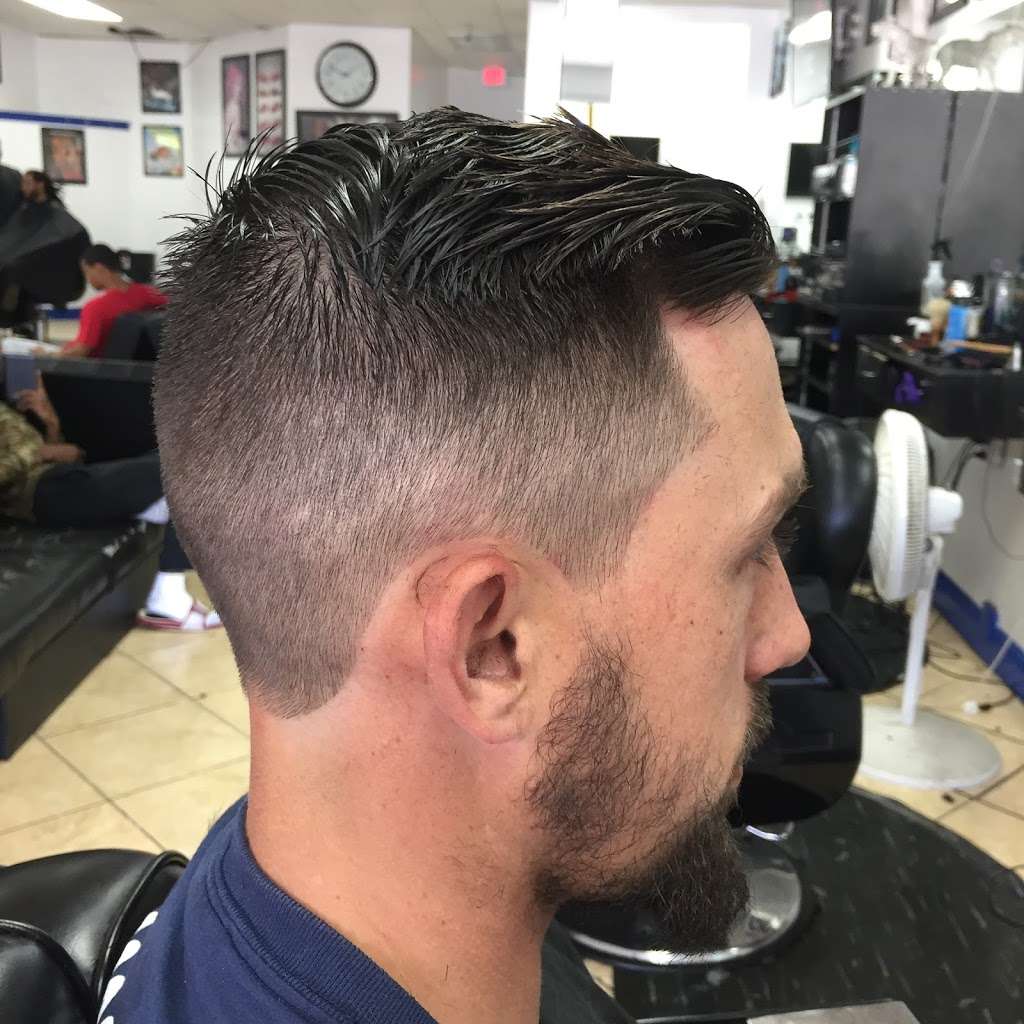 Celebrity Cuts & Styles Barbershop | 1442 N state rd 7 (inside trizek village plaza next to dominos, Margate, FL 33063 | Phone: (954) 971-7177