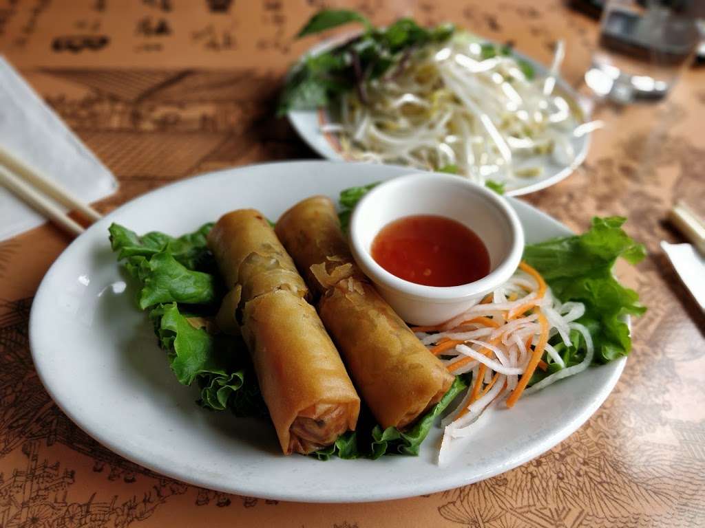 Pho Kitchen | 2614 Ridge Pike, Norristown, PA 19403, USA | Phone: (484) 965-9199