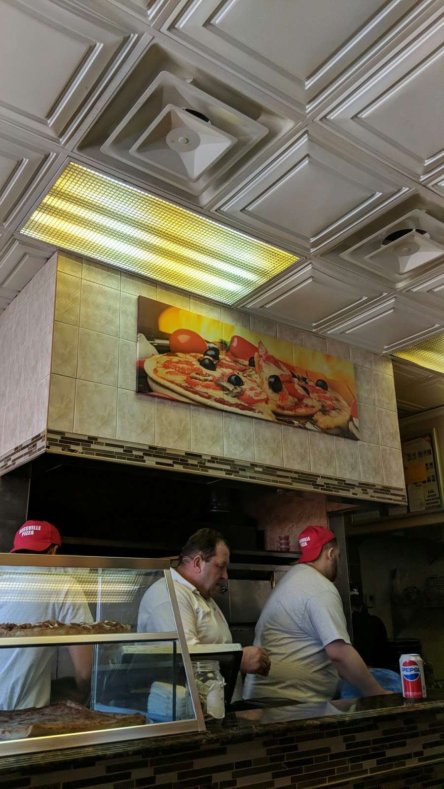 Rossville Pizza | 960 Bloomingdale Rd, Staten Island, NY 10309 | Phone: (718) 227-4444