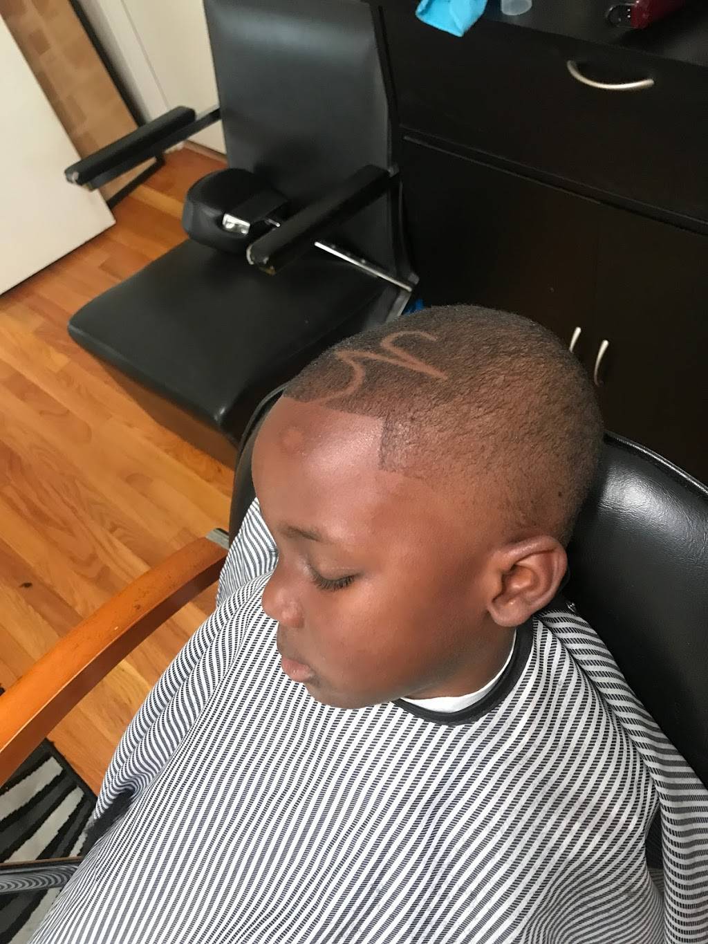 Fat’s Barbershop | 2951 Patterson Rd, Florissant, MO 63031, USA | Phone: (314) 552-1142