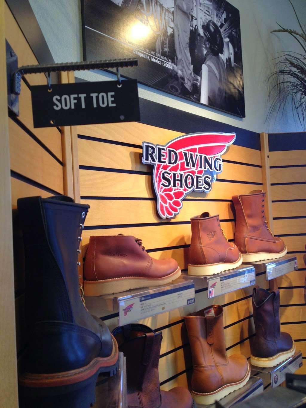 Red Wing | 1911 W Broadway Rd #22, Mesa, AZ 85202, USA | Phone: (480) 833-4631