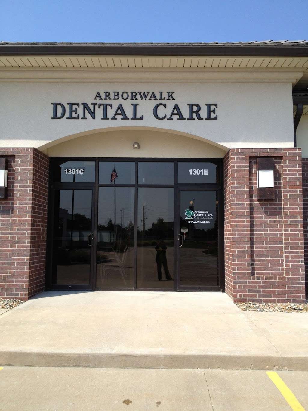 Arborwalk Dental Care, Dr. Edward Bazar | 1301 SW Arborwalk Blvd, Lees Summit, MO 64082 | Phone: (816) 623-9999