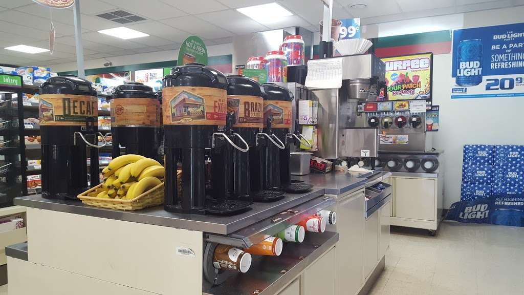 7-Eleven | 4716 Hedgesville Rd, Hedgesville, WV 25427, USA | Phone: (304) 754-7583