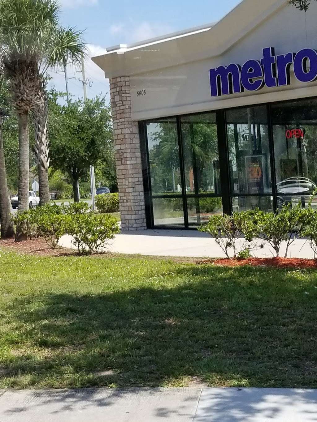 Metro by T-Mobile | 5405 S Texas Ave, Orlando, FL 32839, USA | Phone: (407) 251-8851