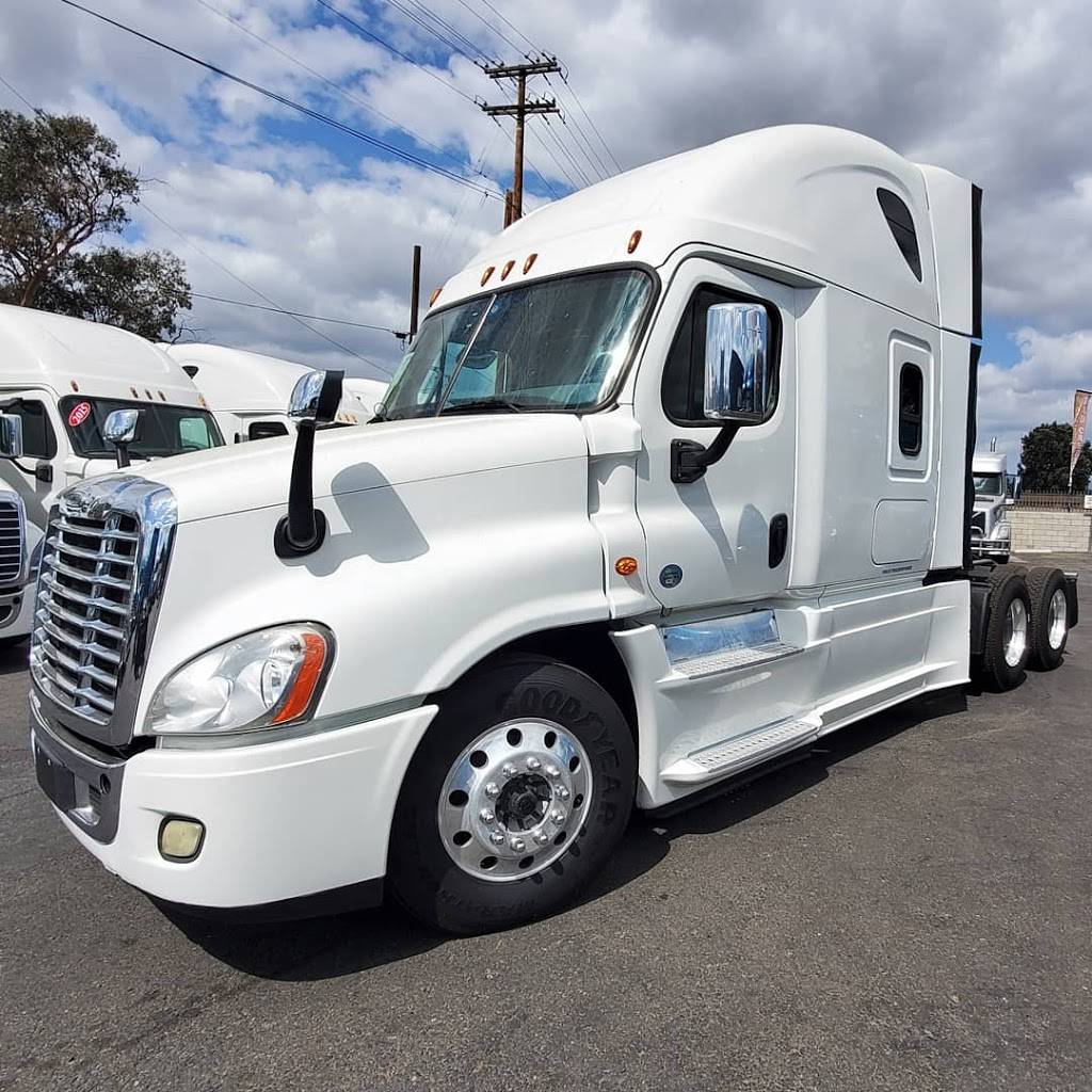 East Coast Truck & Auto Sales Inc | 10401 Redwood Ave, Fontana, CA 92337 | Phone: (909) 356-0815