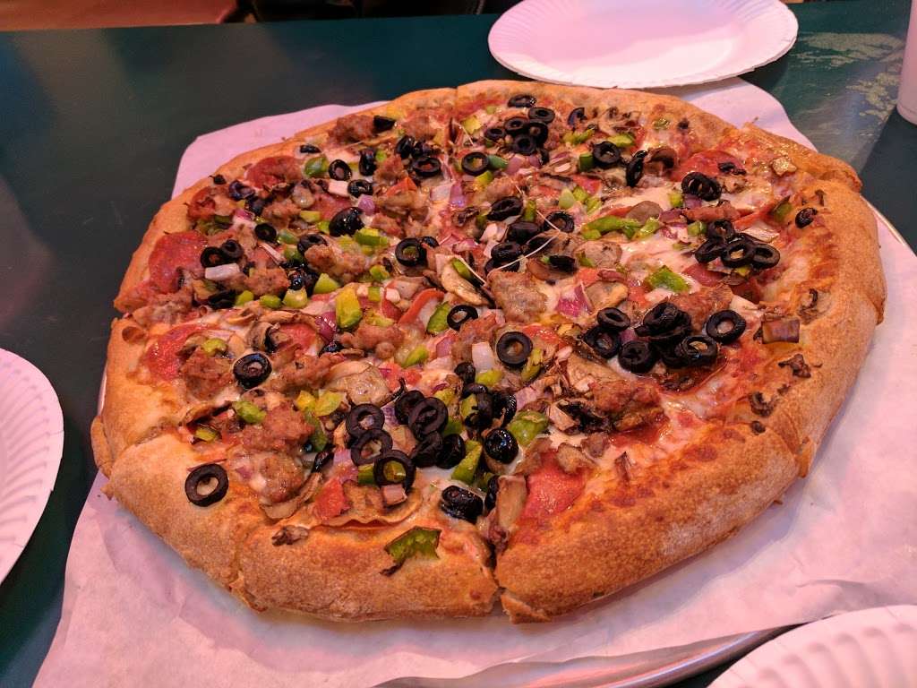 Larrys Pizza | 926 W Orangethorpe Ave, Fullerton, CA 92832 | Phone: (714) 871-3484