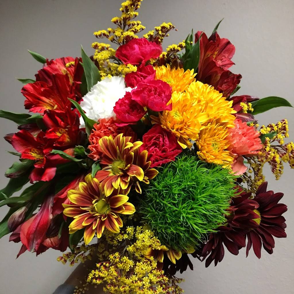 Prilla’s Flower Boutique | 13722 Hwy 8 Business, El Cajon, CA 92021, USA | Phone: (619) 312-1626